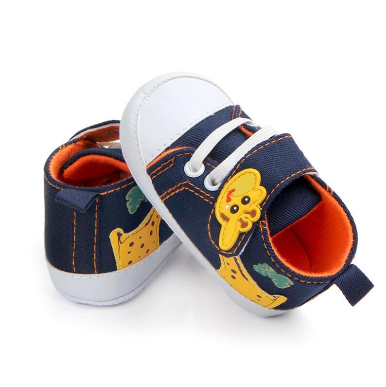 Cartoon giraffe pattern baby shoes