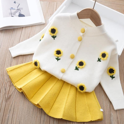 Girls Autumn Dresses New Foreign Style Children's Sweater Pleated Skirt Two-Piece Baby Girl Knit Suit Trend