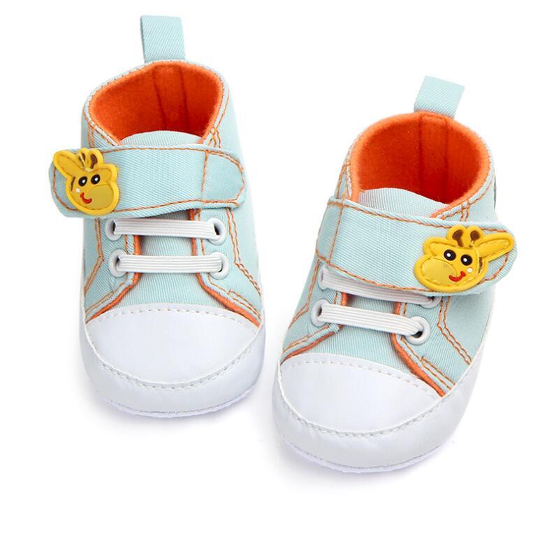 Cartoon giraffe pattern baby shoes