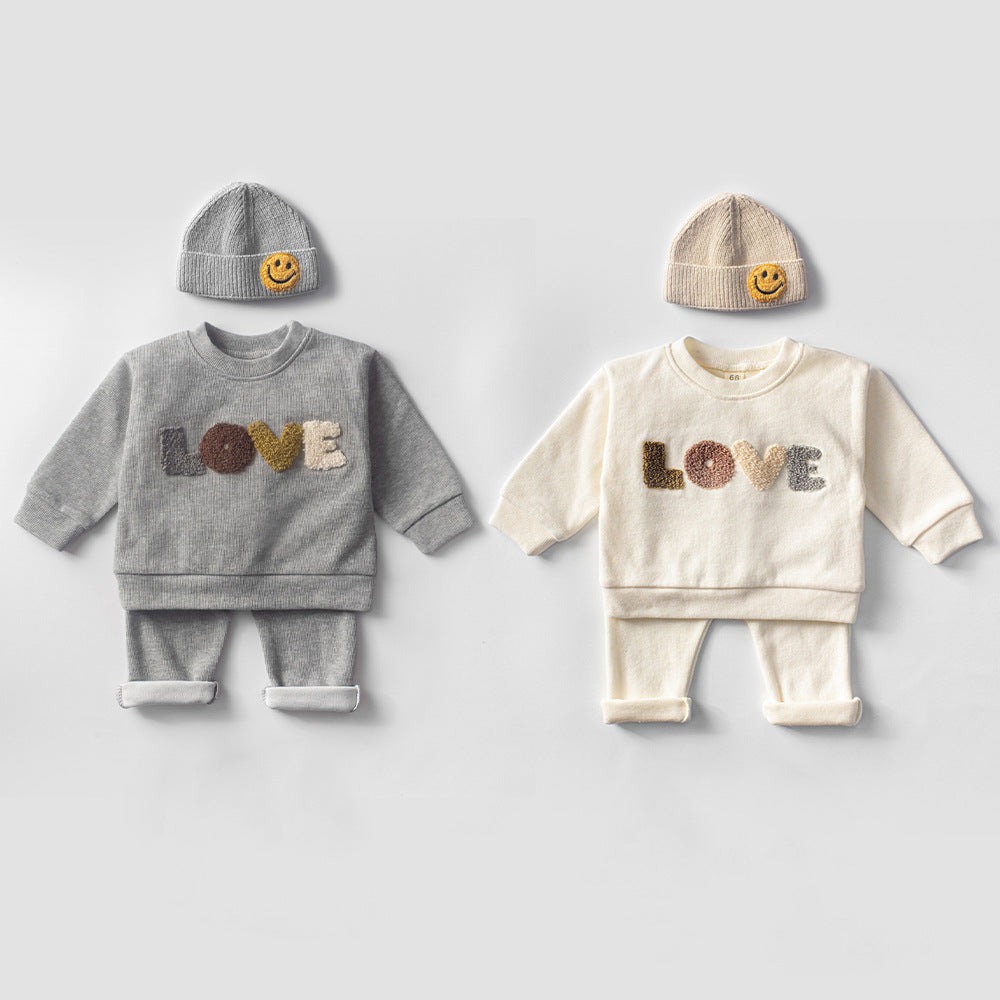 Children's Clothing Boys Sweater Suit Beige Colored Wool Material LOVE Towel Embroidery Baby Baby Clothes Two Pieces